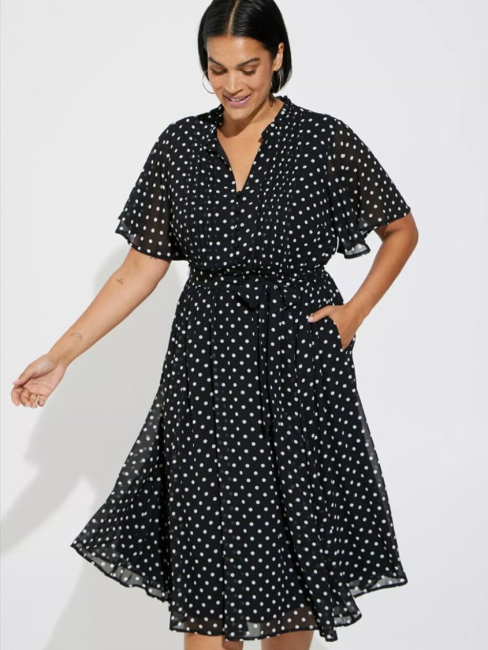 Torrid NWOT Polka Dot Chiffon Midi Dress | Size 4 (4X) | Ruffle Neck